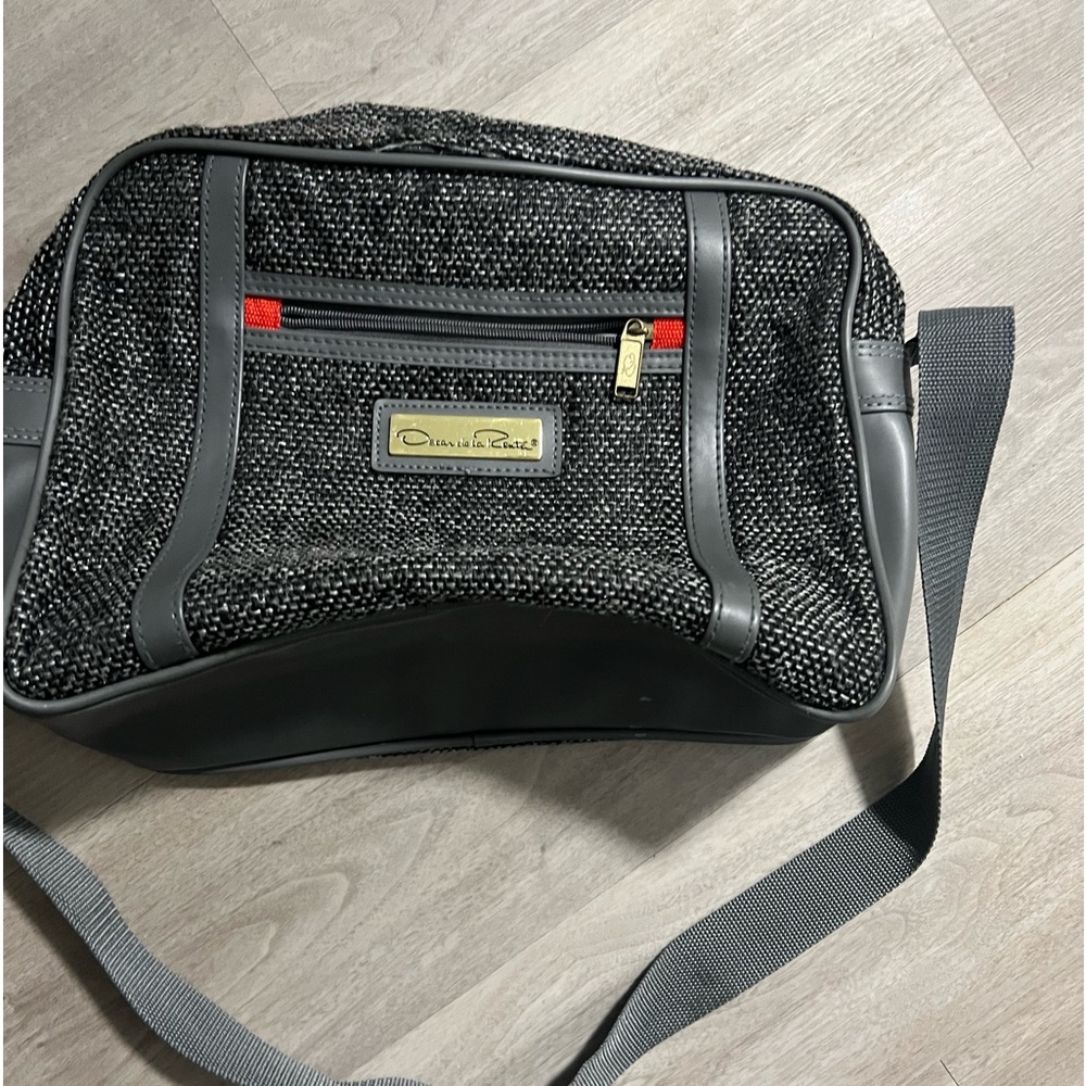 Oscar de la Renta bag, well kept condition